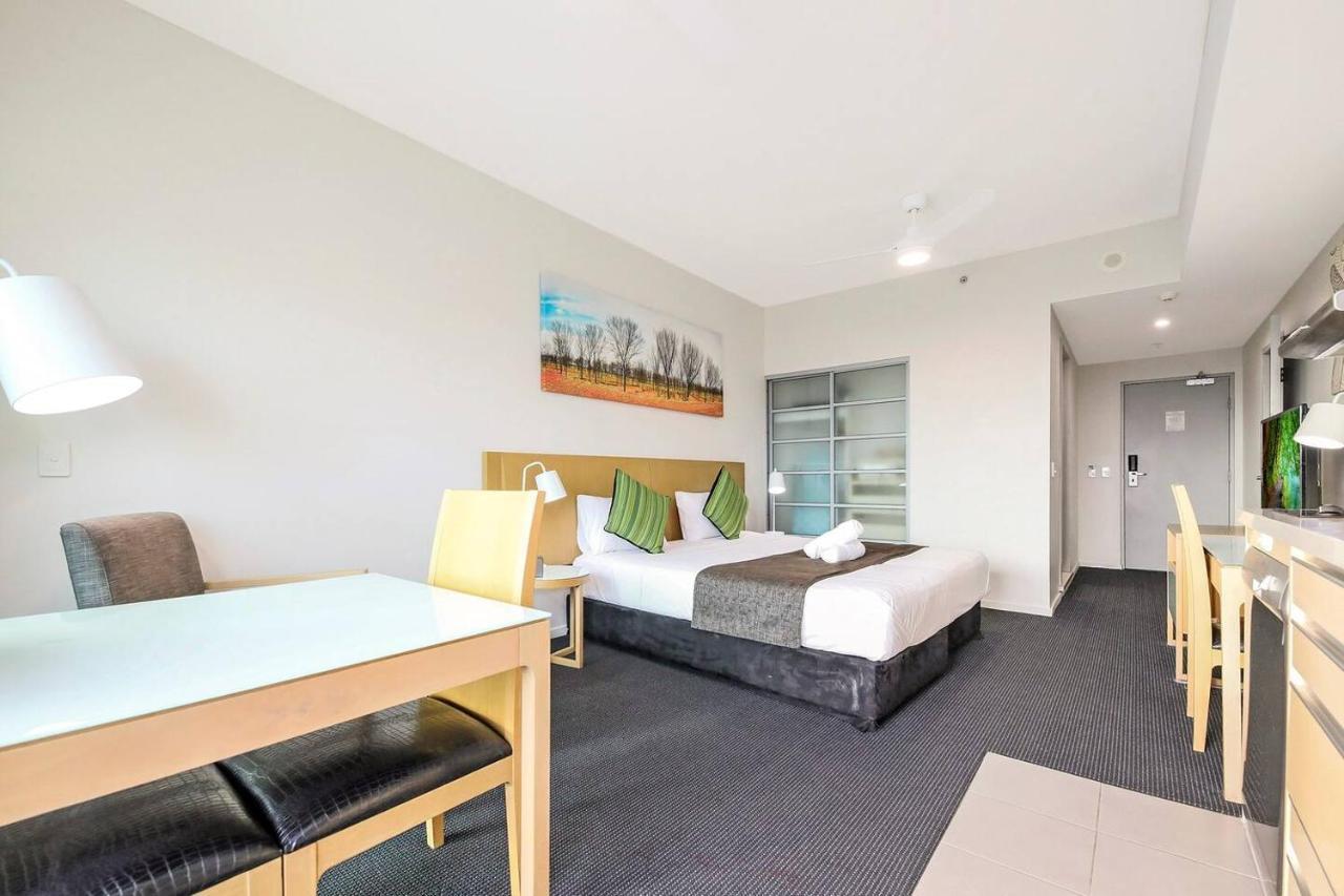 '18th In The Clouds' Cbd Living With Pool Darwin
