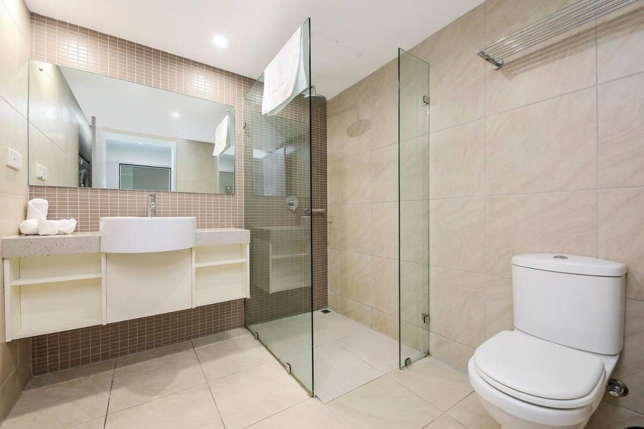 '18th In The Clouds' Cbd Living With Pool Apartment Darwin